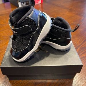 Air Jordan Space Jam 11’s 5c